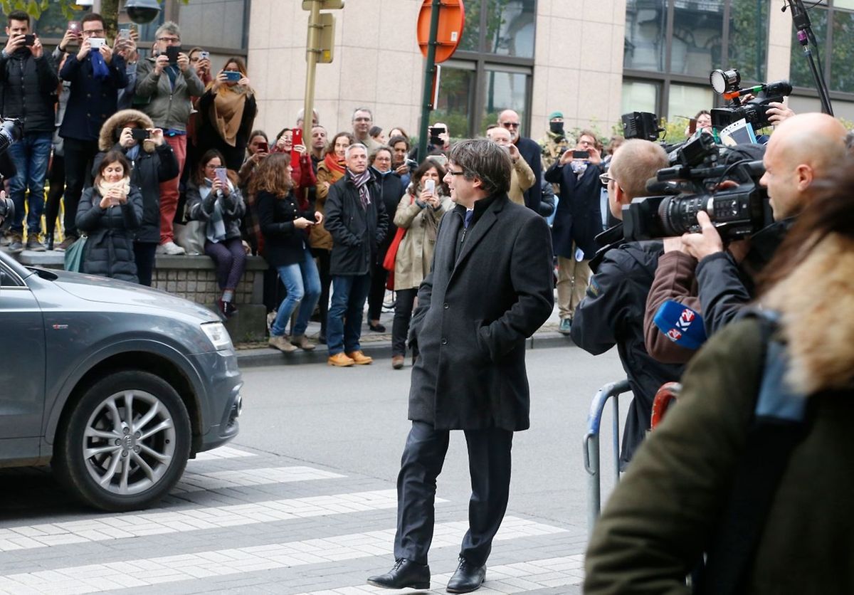 Das Medienaufkommen zur Pressekonferenz von Carles Puigdemont in Brüssel war sehr groß.