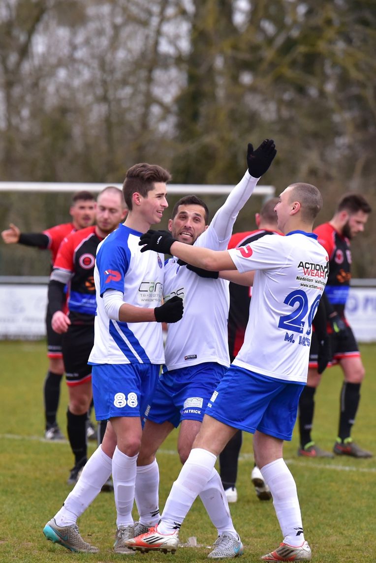 Red Boys Aspelt - AS Luxembourg-Porto 0-1: la joie des visiteurs. Imagify