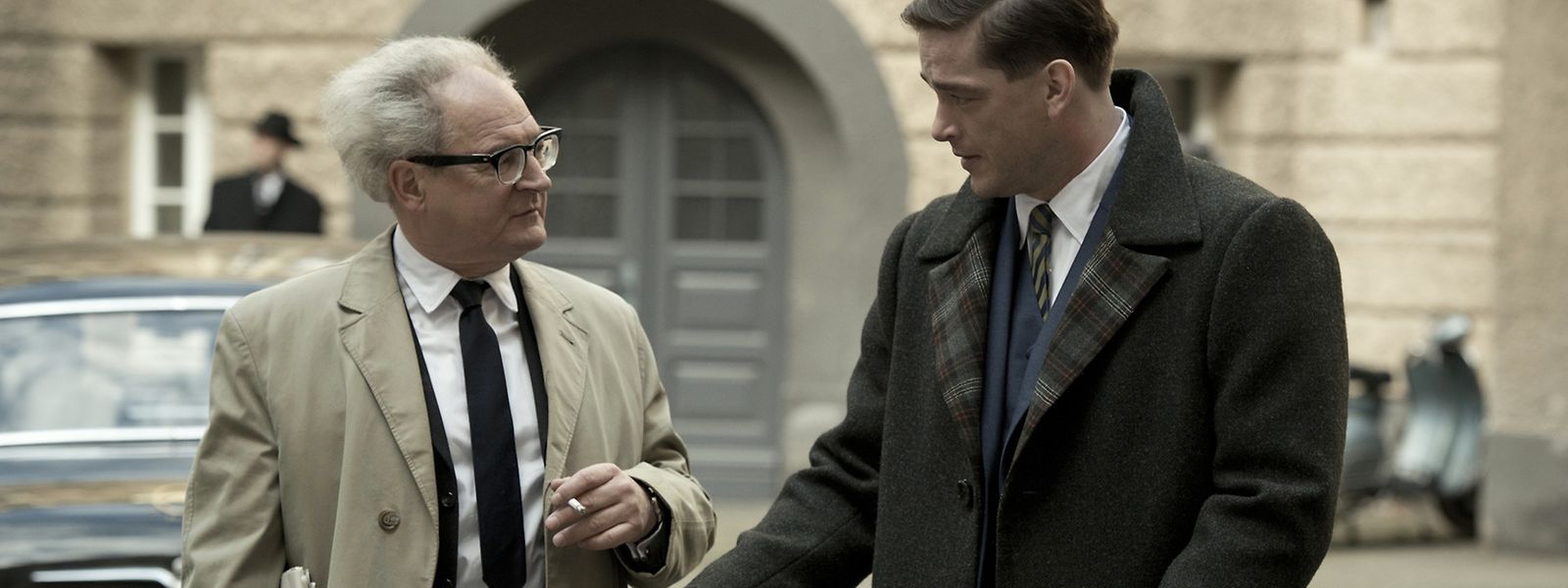 In "Der Staat gegen Fritz Bauer" mit Fritz Klaußner (links) bringt ein Staatsanwalt in den 60er Jahren Nazi-Größen vor Gericht.