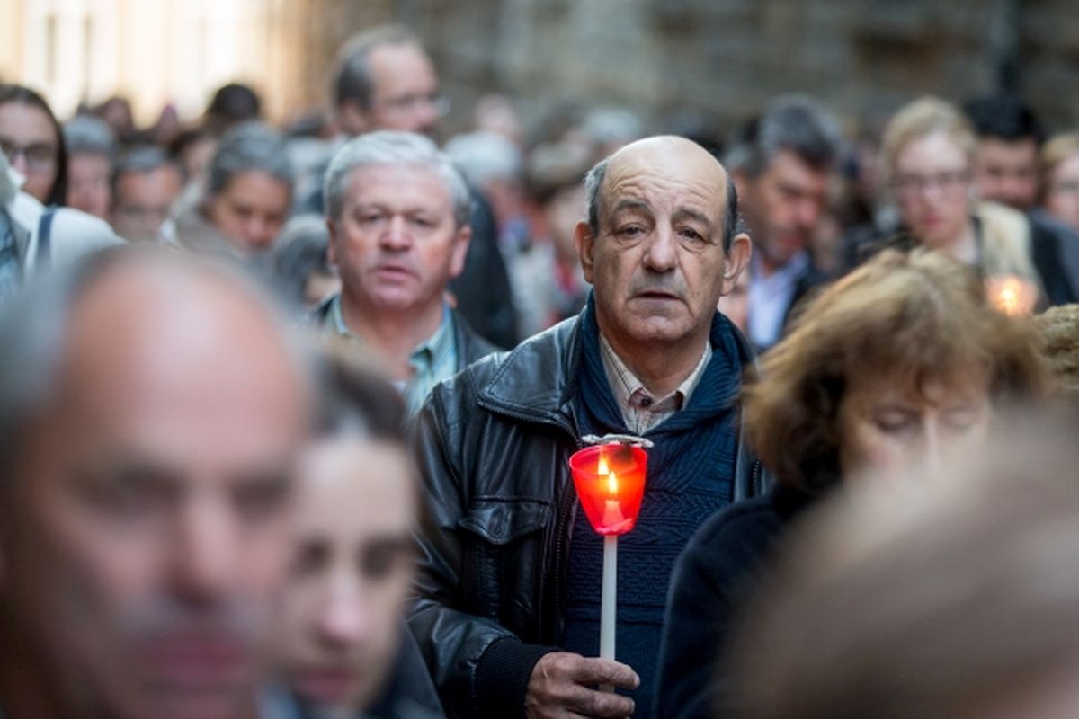 Lichterprozession von der Herz-Jesu-Kirche zur Kathedrale.