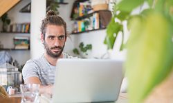 Illustration Arbeiten von Zuhause aus, Telearbeit, Télétravail, Coronavirus, Covid-19, Homeoffice, Foto: Lex Kleren/Luxemburger Wort