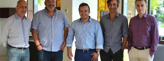 Carlos Pereira (LusoJornal / França e Bélgica) , Adelino Sá (Gazeta Lusófona, Suíça), Ricardo Silva (bomdia.lu, Luxemburgo), José Campinho (revista Decisão, Luxemburgo) e Raúl Reis (bomdia.lu, Luxemburgo) fazem parte dos membros fundadores da "Plataforma", associação de órgãos de imprensa dos portugueses no estrangeiro, criada a 26 de Julho no Luxemburgo