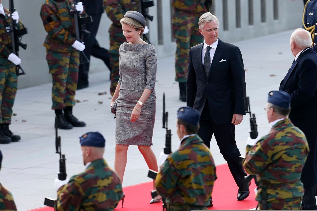 König Philippe und Königin Mathilde bei ihrer Ankunft in Nieuwpoort.