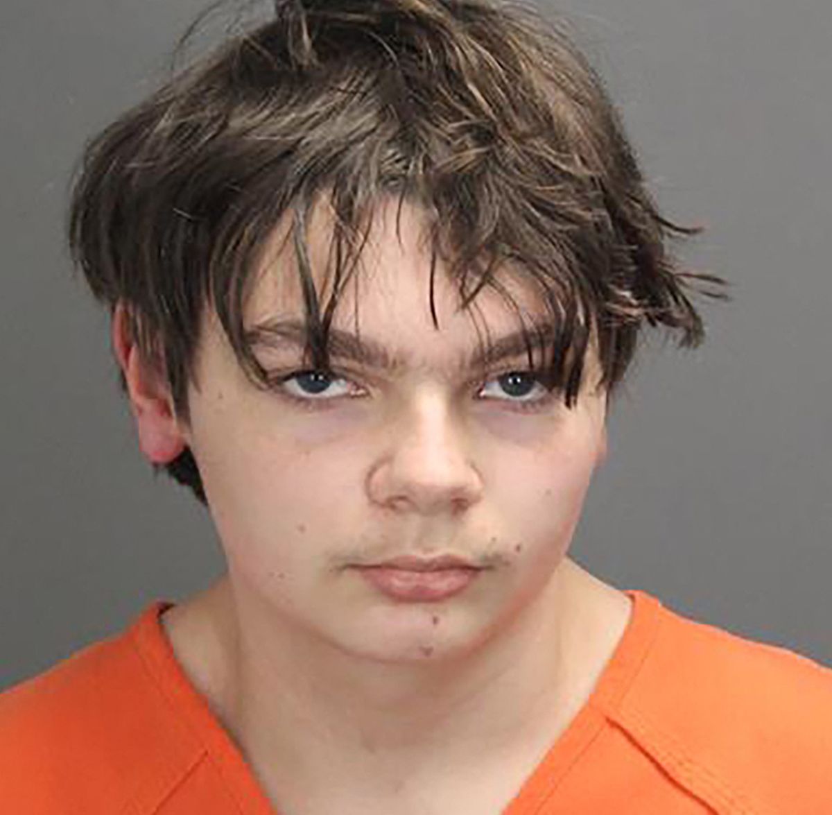 Ethan, 15 anos, é suspeito de ser autor de tiroteio fatal na sua escola na passada terça-feira.
