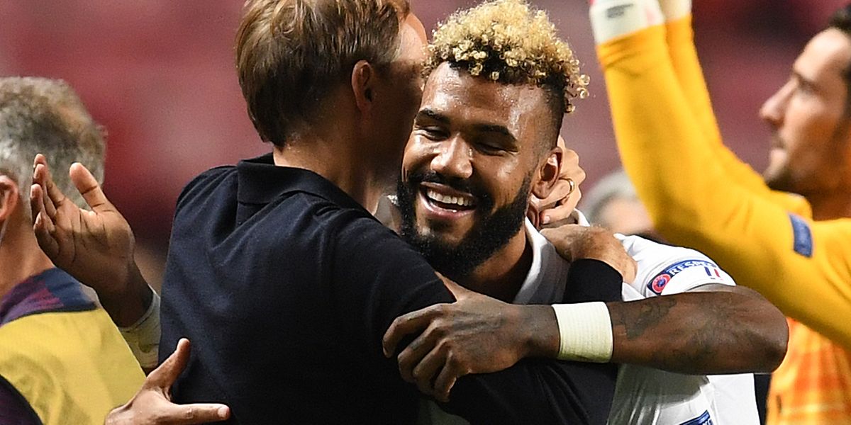 Thomas Tuchel dans les bras d'Eric Maxim Choupo-Moting, le  remplaçant décisif.