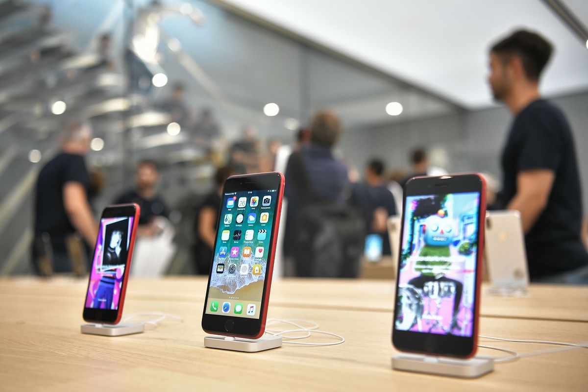 Apple cut its first-quarter revenue forecast on Wednesday Photo: AFP