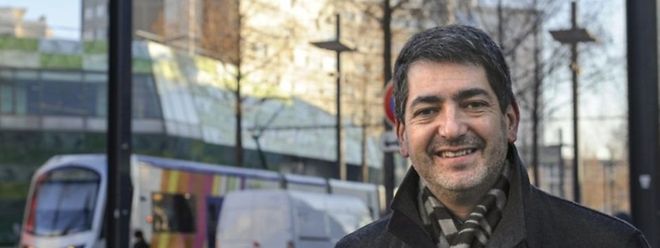 Présenté comme un sarkozyste fidèle aux valeurs de droite, Jean Rottner était jusqu'alors maire de Mulhouse (Haut-Rhin) depuis 2010.