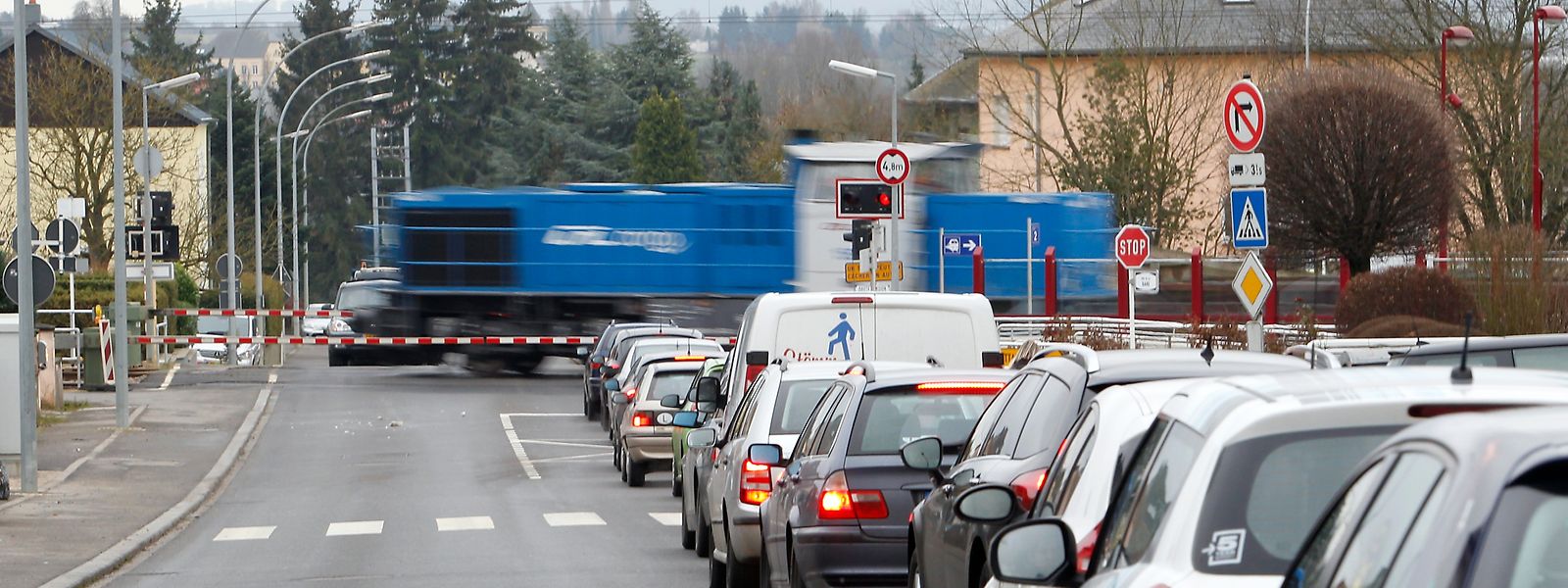 Die Bahnschranke in Dippach-Gare sorgt täglich für erhitzte Gemüter bei den Autofahrern und Anwohnern.