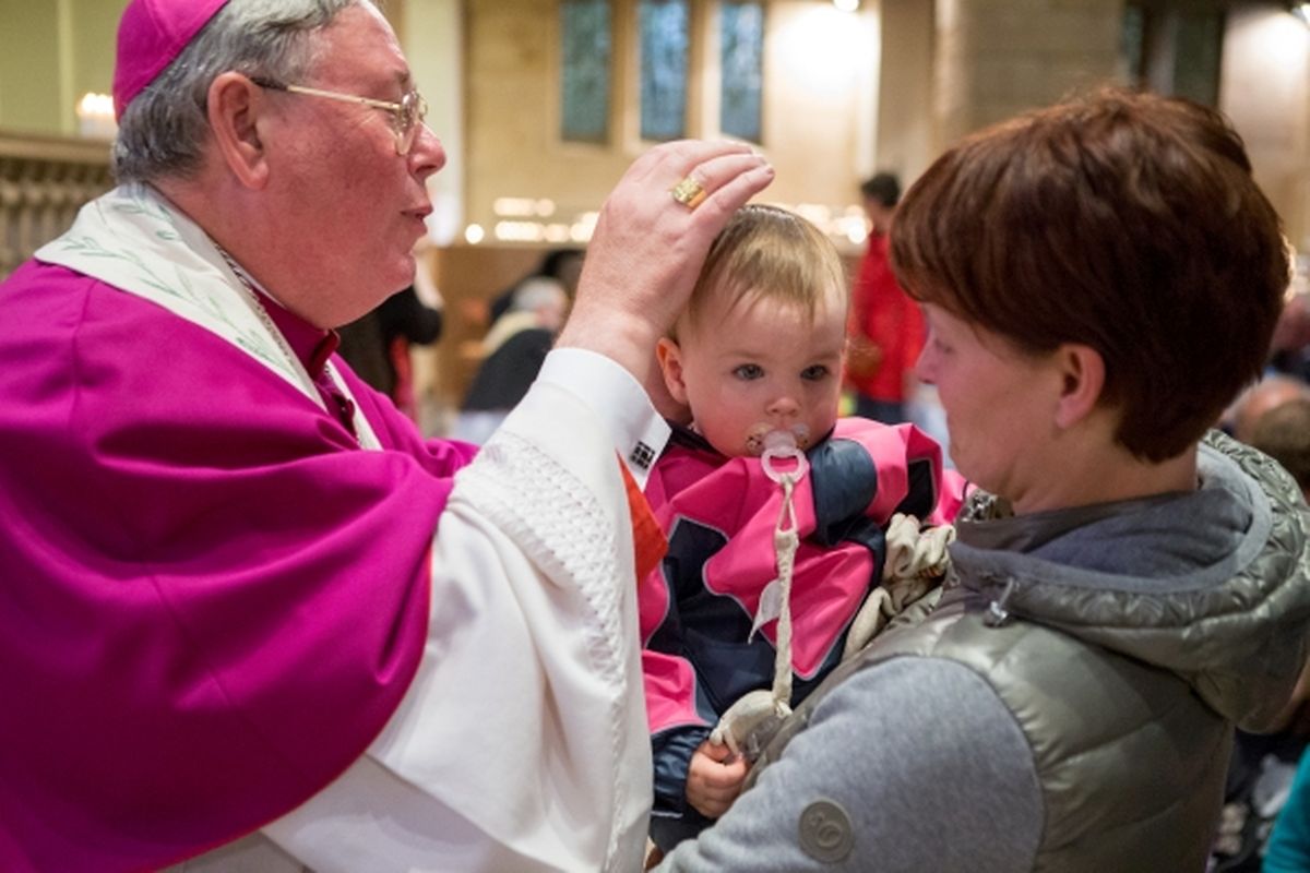 Andacht mit Segnung der Kleinkinder und der werdenden Muetter