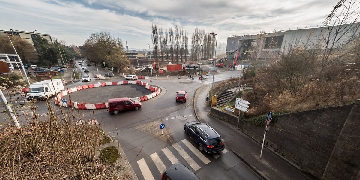 Der Kreisverkehr am Differdinger Stadteingang wird einer Ampelkreuzung weichen. 