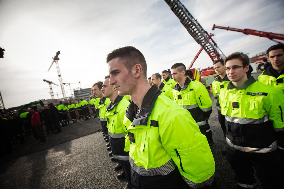 Bei der Grundsteinlegung am Freitag waren Hunderte Menschen zugegen.  