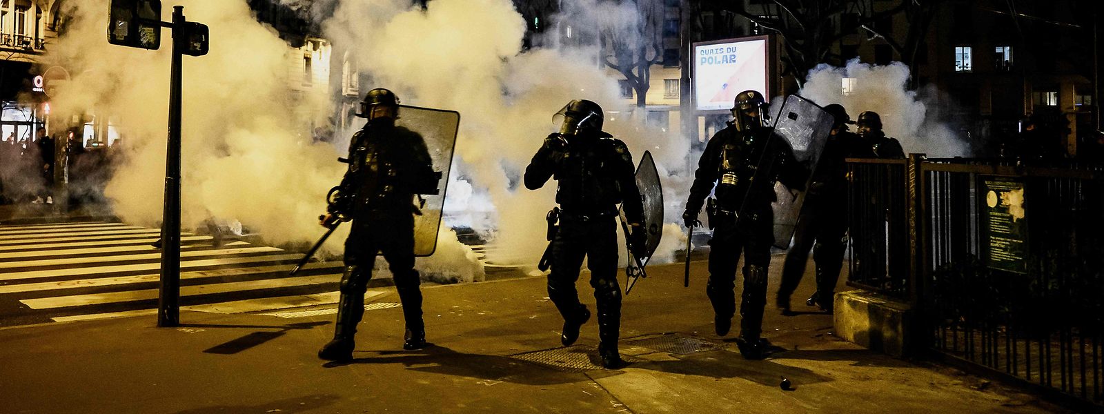 Allein in Paris waren über 2.000 Polizisten im Einsatz.