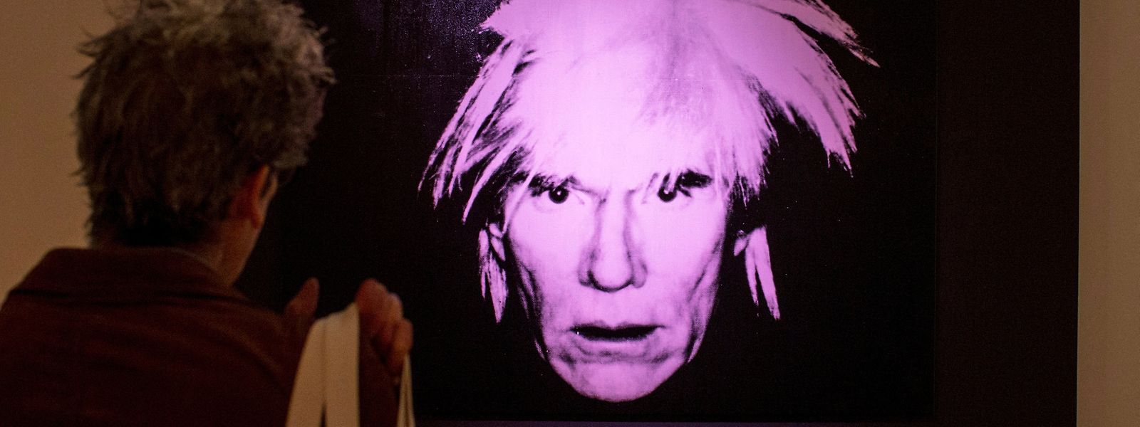 Andy Warhol, hier im Selbstporträt, hat ein Foto des Musikers Prince als Vorlage für eine Porträtserie genommen. Das verletzte das Urheberrecht der Fotografin. 