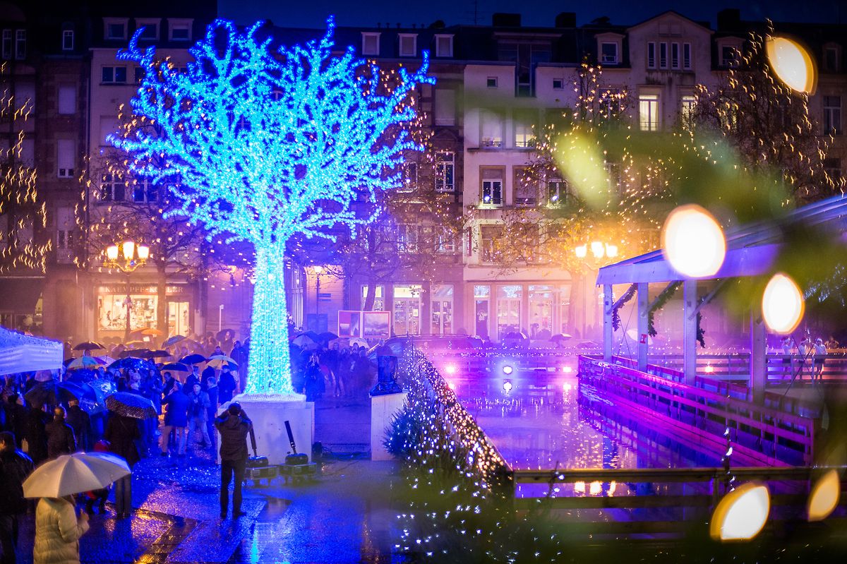 Winter lights on Place Guillaume II Photo: Lex Kleren