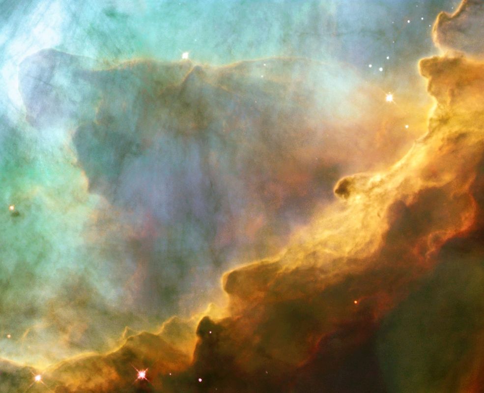 Ein turbulenter Ozean aus leuchtenden Gasen wurde in einer kleinen Region innerhalb von M17 aufgenommen, einer Brutstätte für Sterne, die als Omega- oder Schwan-Nebel bekannt ist.