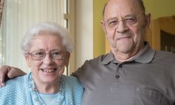Mehr als ein halbes Jahrhundert verbringen die 87-jährige Jeanny und der 86-jährige Josy Thull-Debra nun schon Seite an Seite.