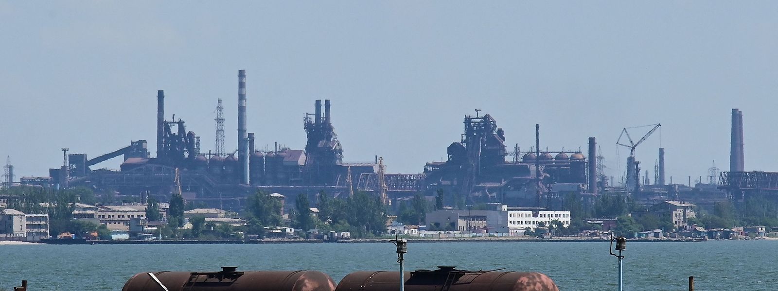 Teilweise zerstörter Hafen von Mariupol: Viele Länder warten auf Getreidelieferungen aus der Ukraine. 