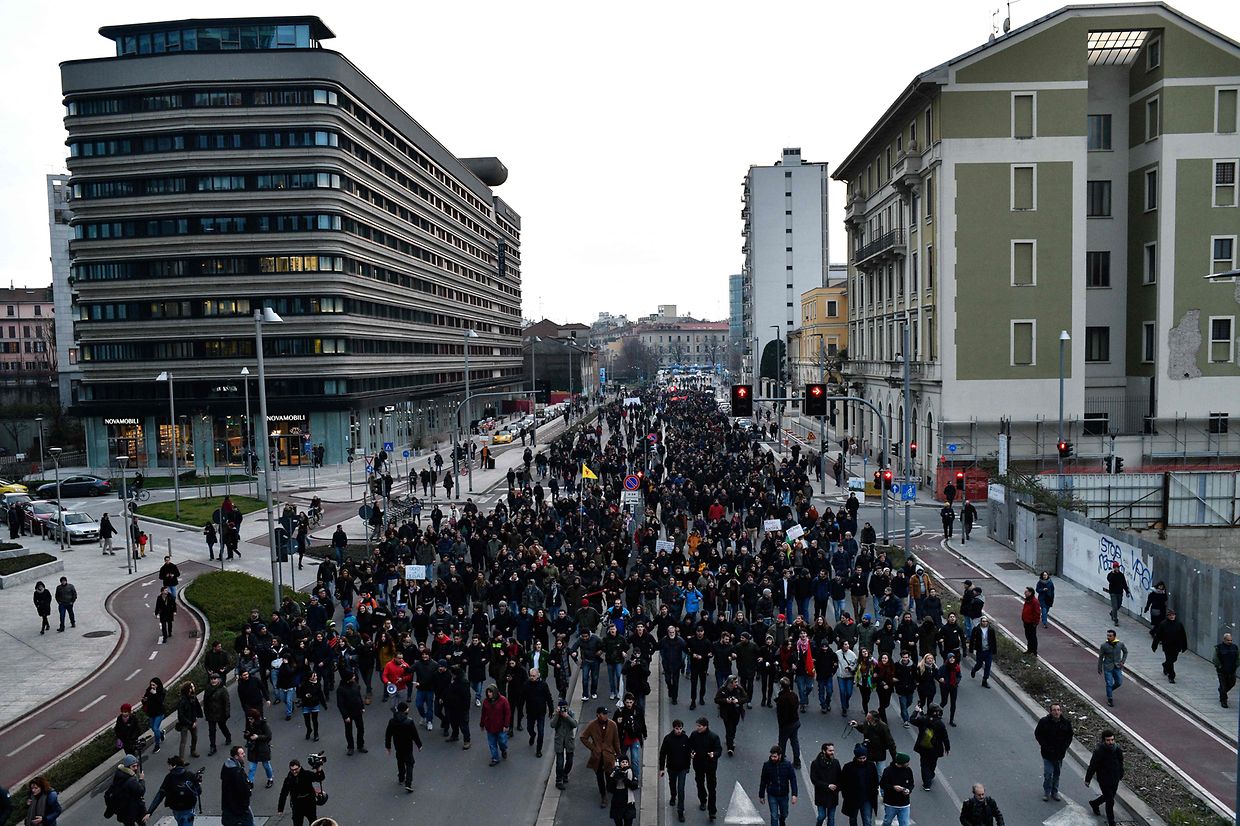 Vielerorts gab es am Samstag in Italien anti-Faschismus und anti-Rassismus Demonstrationen, um gegen die Politik der Lega Nord zu protestieren. 