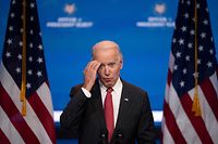 President-elect Joe Biden delivers remarks following a meeting with the Governors and Covid team on November 19, 2020 in Wilmington, Delaware. - US President-elect Joe Biden said today he would not order a nationwide shutdown to fight the Covid-19 pandemic despite a surge in cases. (Photo by JIM WATSON / AFP)