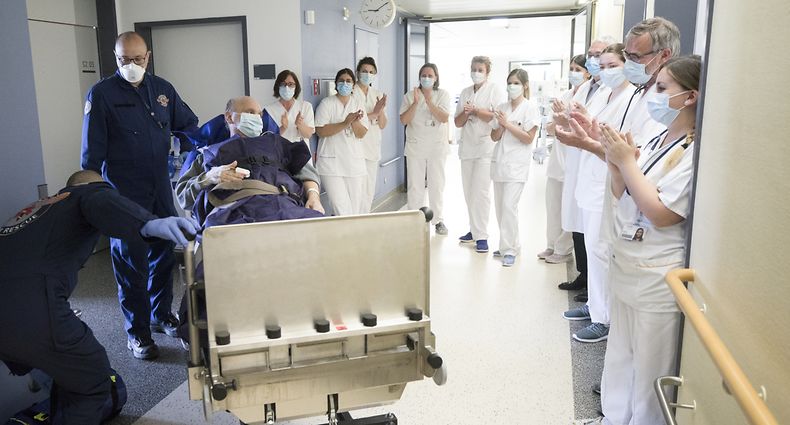 Lokales, Corona-Virus Covid19,  Air Rescue fliegt französischen Patienten zurück nach Colmar, CHDN Ettelbrück, Foto: Guy Wolff/Luxemburger Wort