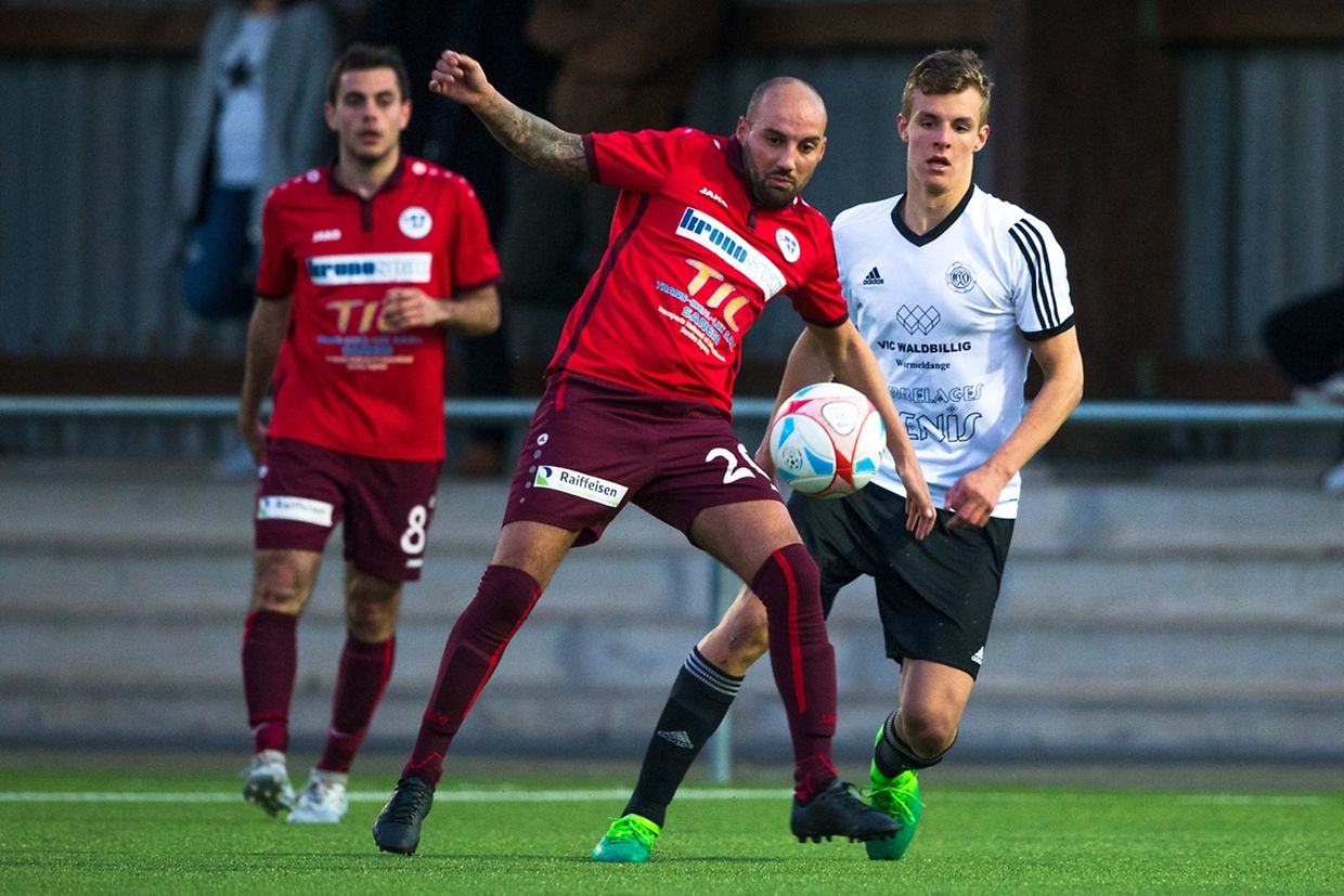 Nobert Pinto à la relance malgré la présence de Felix Kos.