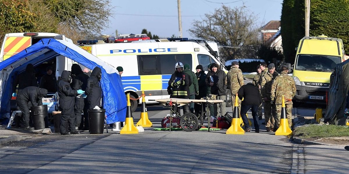 Am Tatort konnten etliche Beweisstücke und chemische Reststoffe sicher gestellt werden. Diese werden nun von Experten ausgewertet.