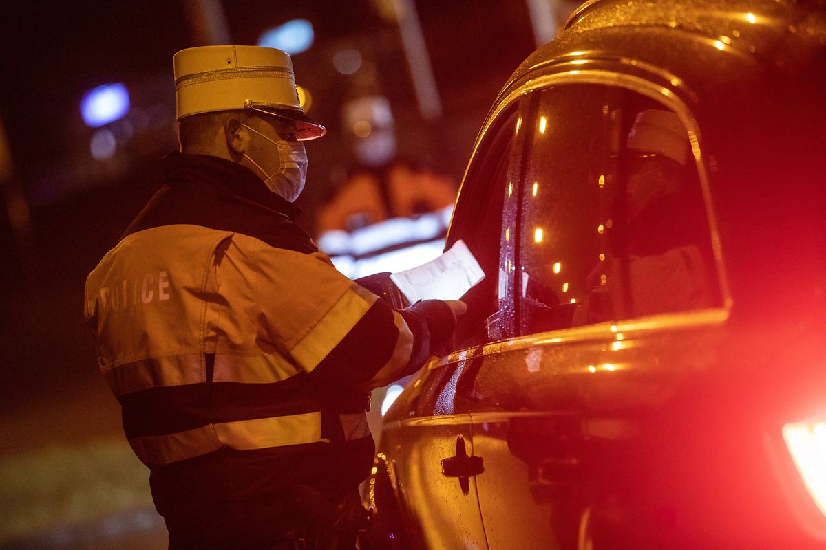 Nach Dienstschluss sollen Polizisten ein Dossier einfach an die Kollegen der nachfolgenden Schicht übergeben können. Ein entsprchendes Pilotprojekt läuft bereits seit Januar. 