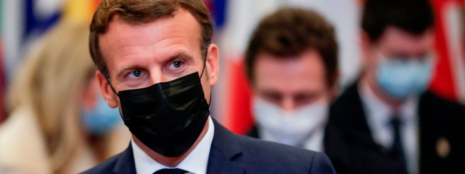 Emmanuel Macron a déclaré que «Les 27 n'ont pas vocation à rendre heureux le Premier ministre britannique». 