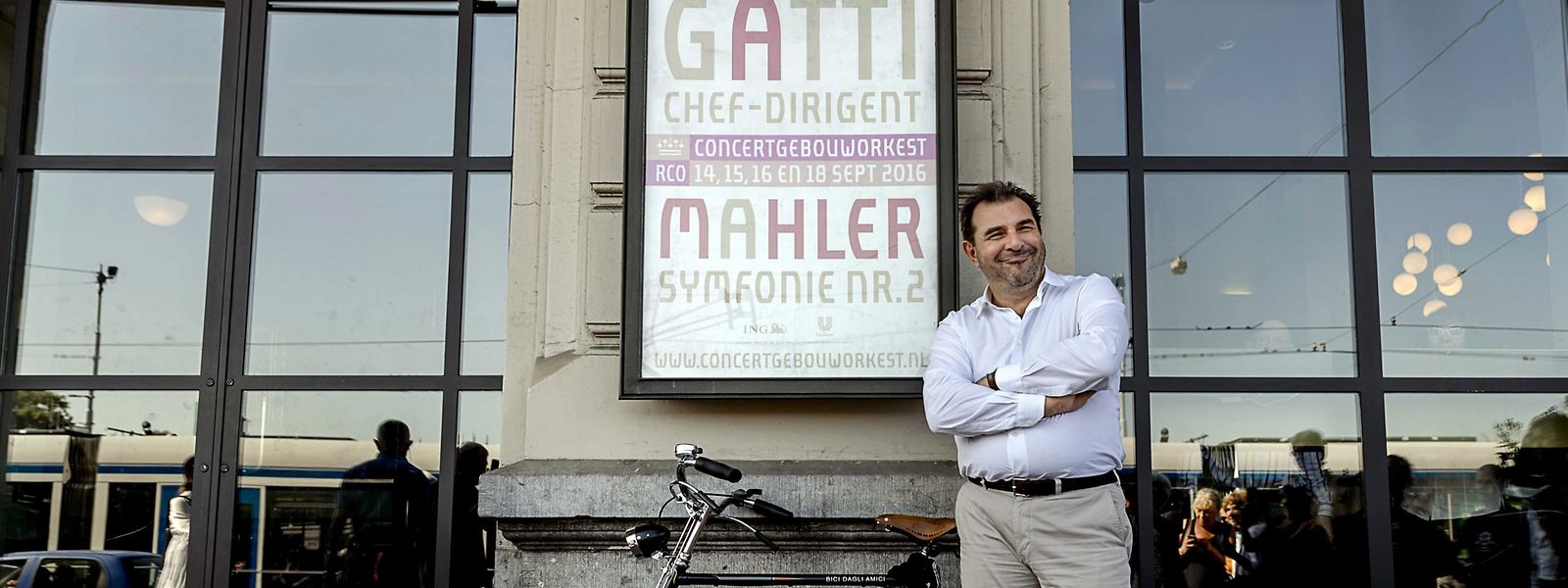 Zum Start gab's ein Fahrrad, zwei Jahre später folgte der Rausschmiss: Mehrere Musikerinnen hatten über „unangemessenes“ Verhalten von Daniele Gatti geklagt.