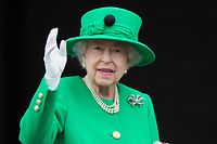 Am Sonntagabend zeigte sich die Queen auf dem Balkon des Buckingham Palace.