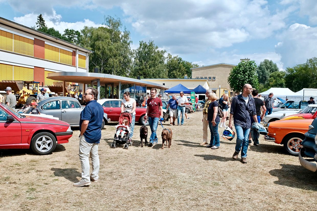 Zahlreiche Besucher kamen zum Oldtimer-Festival.