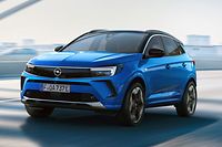 Neue Hülle, verbesserter Inhalt: Den frisch gelifteten Opel Grandland gibt's ab 30.500 Euro.