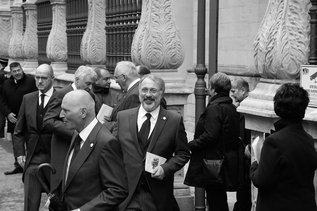 Lokales, Online, Kathedrale, Staatsbegräbnis Großherzog Jean, funérailles Grand-Duc Jean, Eingang Kathedrale,