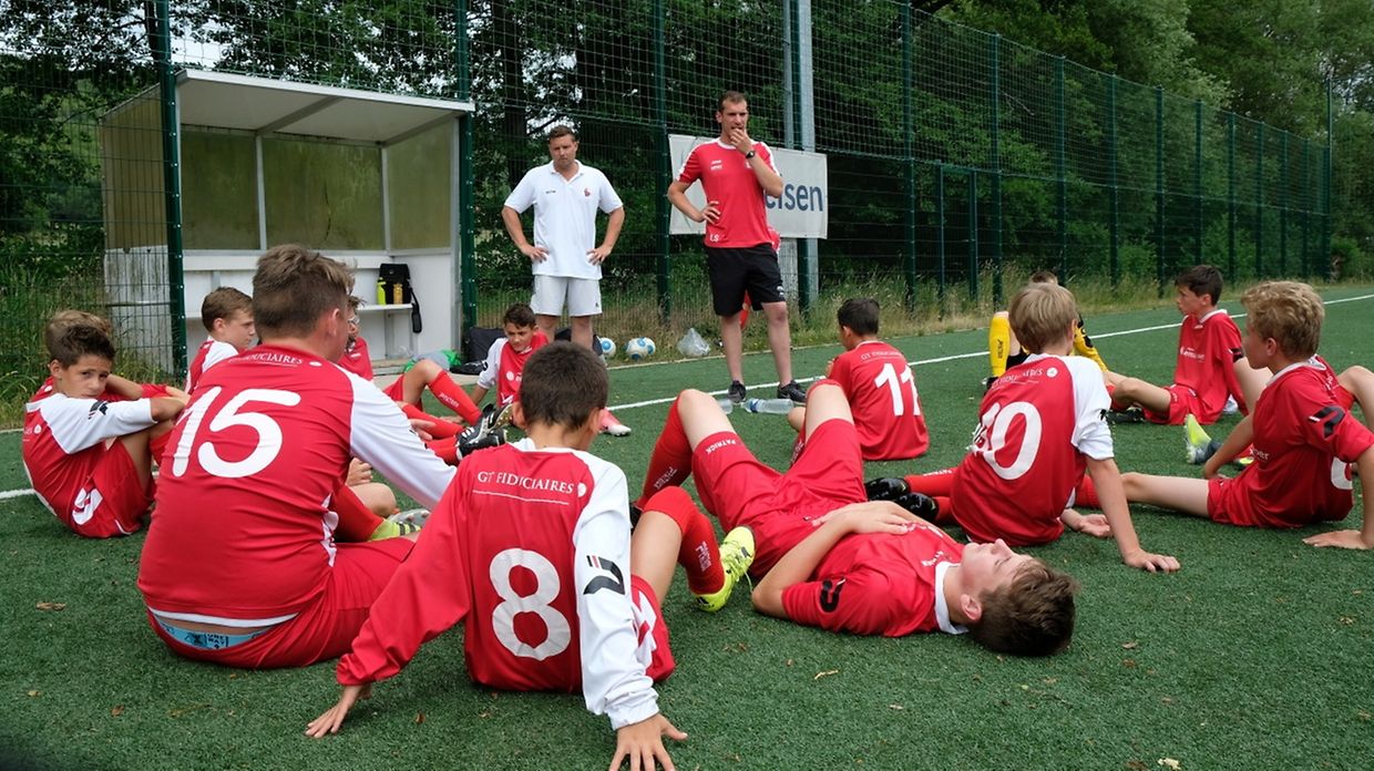 Dernier moment de répit avant la cruciale séance des tirs au but.