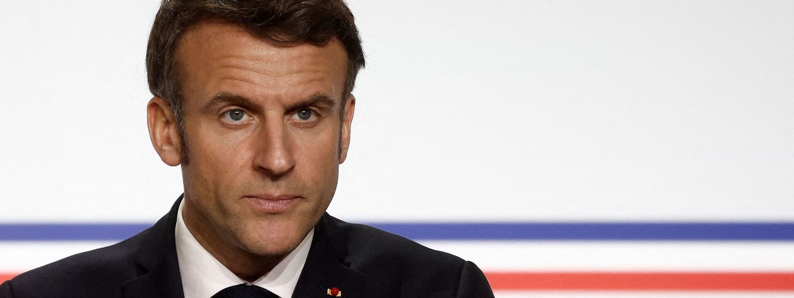 Emmanuel Macron a dit souhaiter «que le gouvernement avec les parlementaires» puisse encore «aménager» le texte.