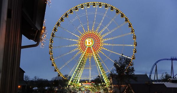 Vergnügungsparks im Aufwind Menschen suchen in Krisenzeiten Abwechslung