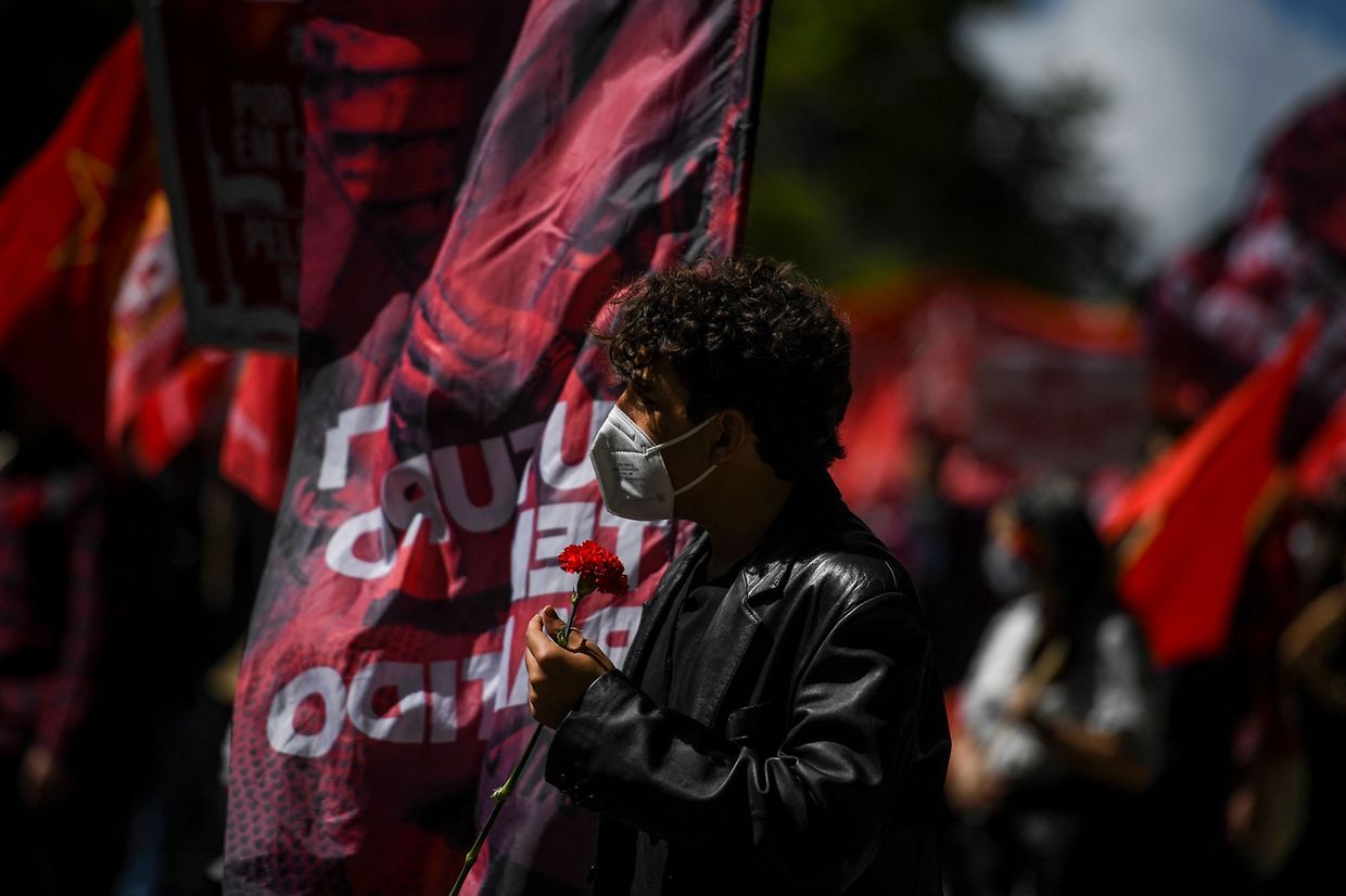 Desfile do 25 de abril na Avenida da Liberdade, em Lisboa.