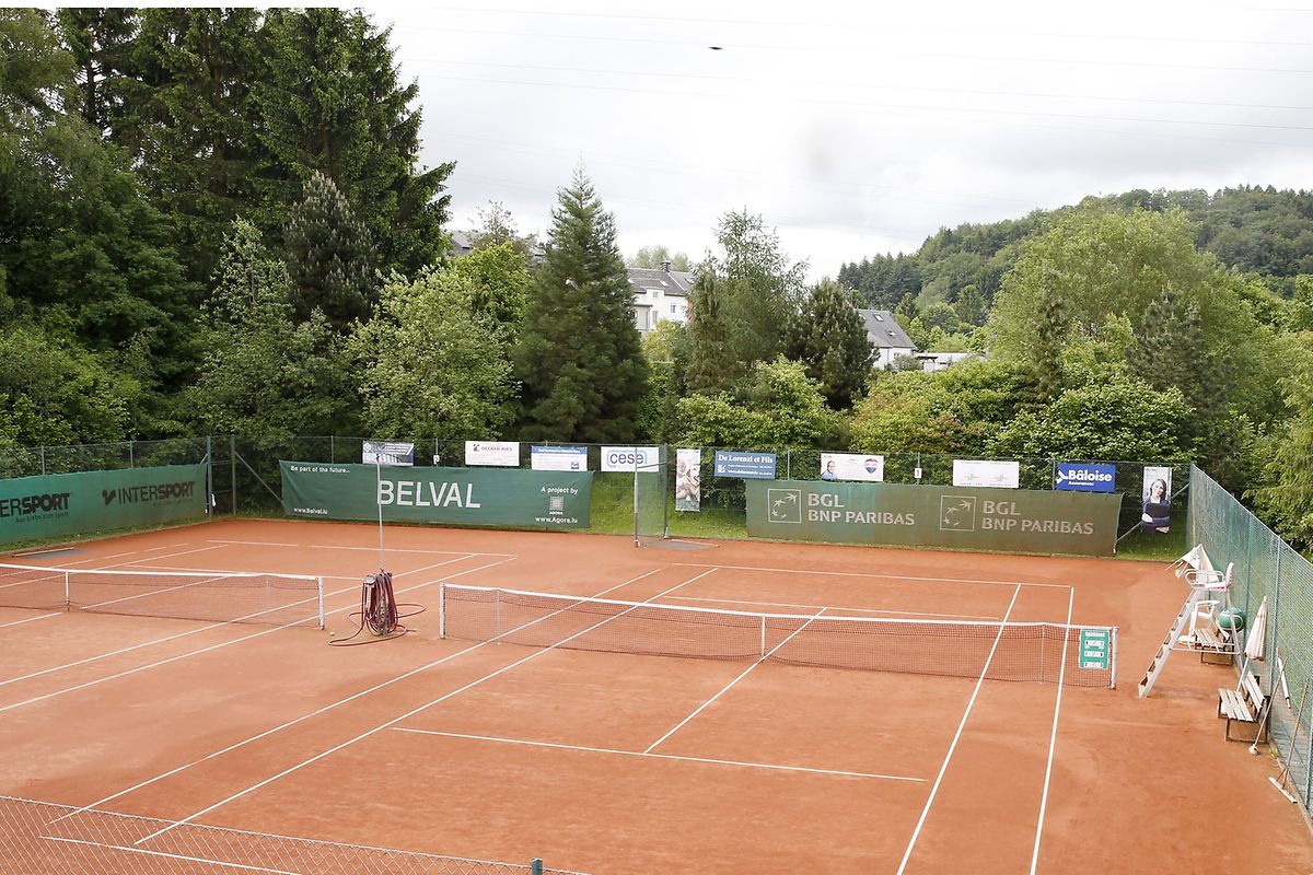 Die Halle ist hinter den Tennisfeldern, etwa gegenüber des Artikuss in Zolver geplant.