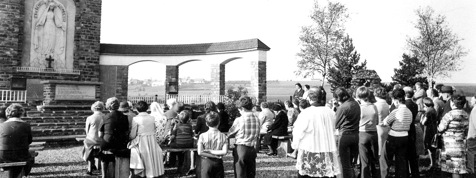 Peregrinação ao santuário de Nossa Senhora de Fátima, em Wiltz, em 1976.