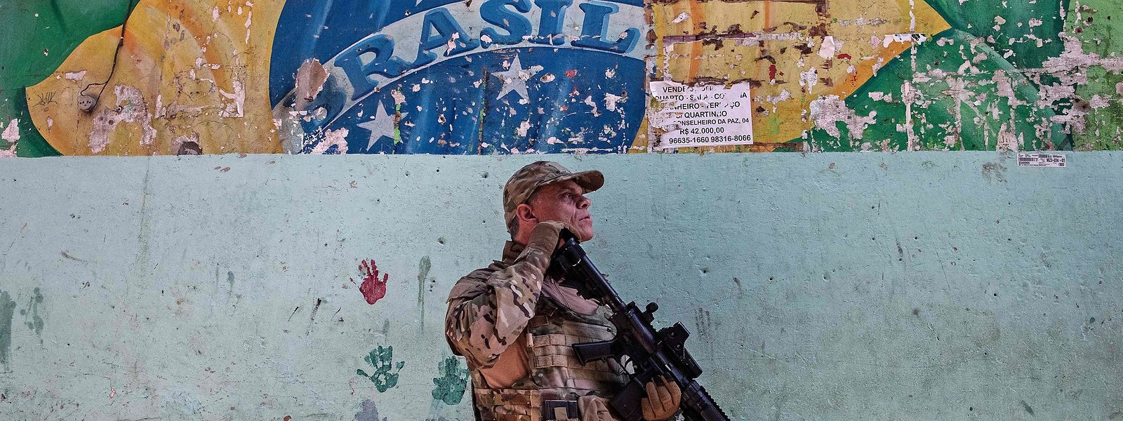 Operação foi lançada para capturar traficantes de droga que tinham fugido da favela de Jacarezinho noutra operação no mês passado.
