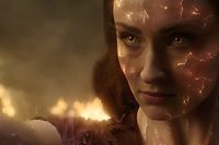 Durch den Kontakt mit kosmischer Materie wird Jane Grey (Sophie Turner) zur Supermutantin.  