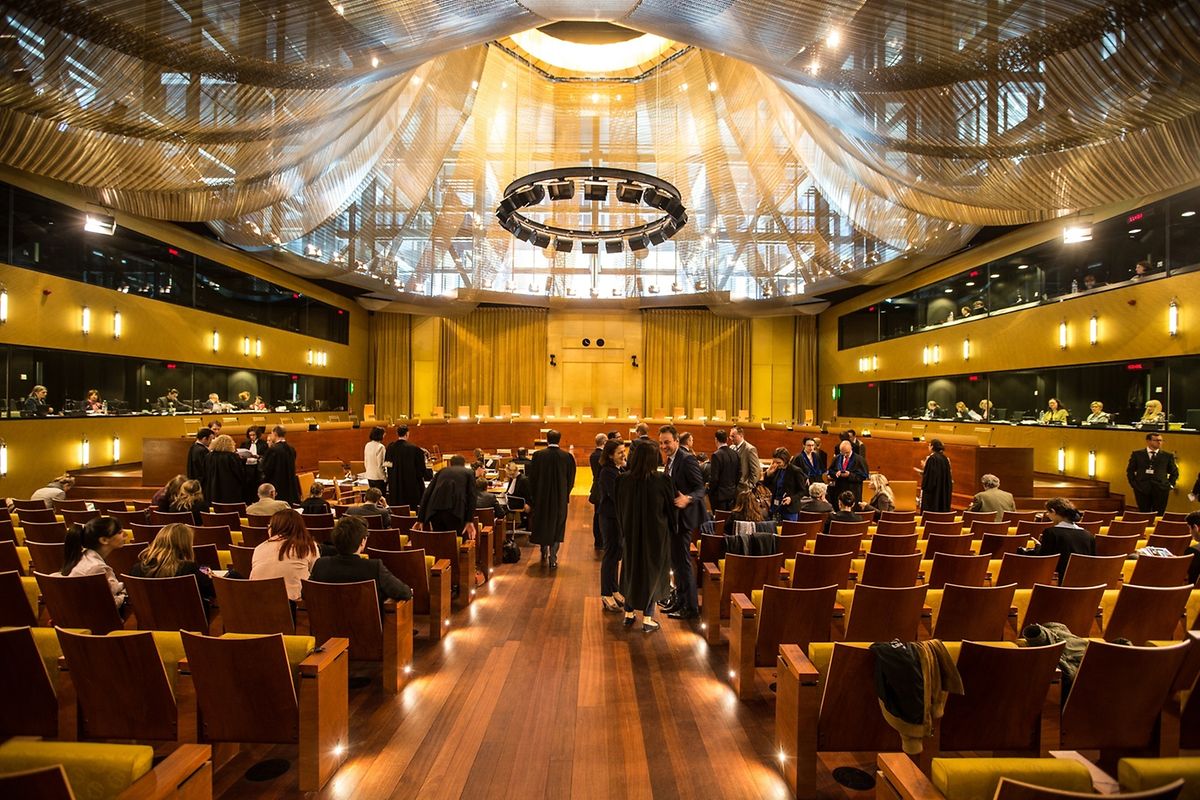 The General Court of the European Court of Justice incorporates a golden mesh to create light