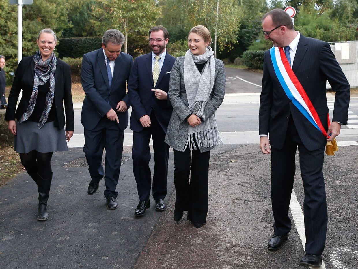Gute Stimmung beim Gärtnern: Für die Umwelt war nicht nur das erbgroßherzogliche Paar im Einsatz. 