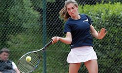 01 Tennis Interclub Meisterschaft der Frauen in Howald zwischen Howald und Arquebusiers am 23.05.2015 Eleonora Molinaro (Arquebusiers)