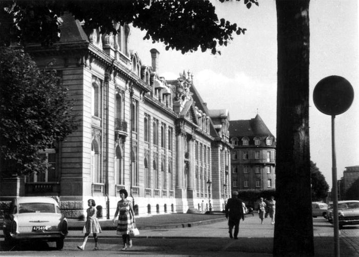 Le bâtiment de l'Avenue de la liberté dans les années 50.