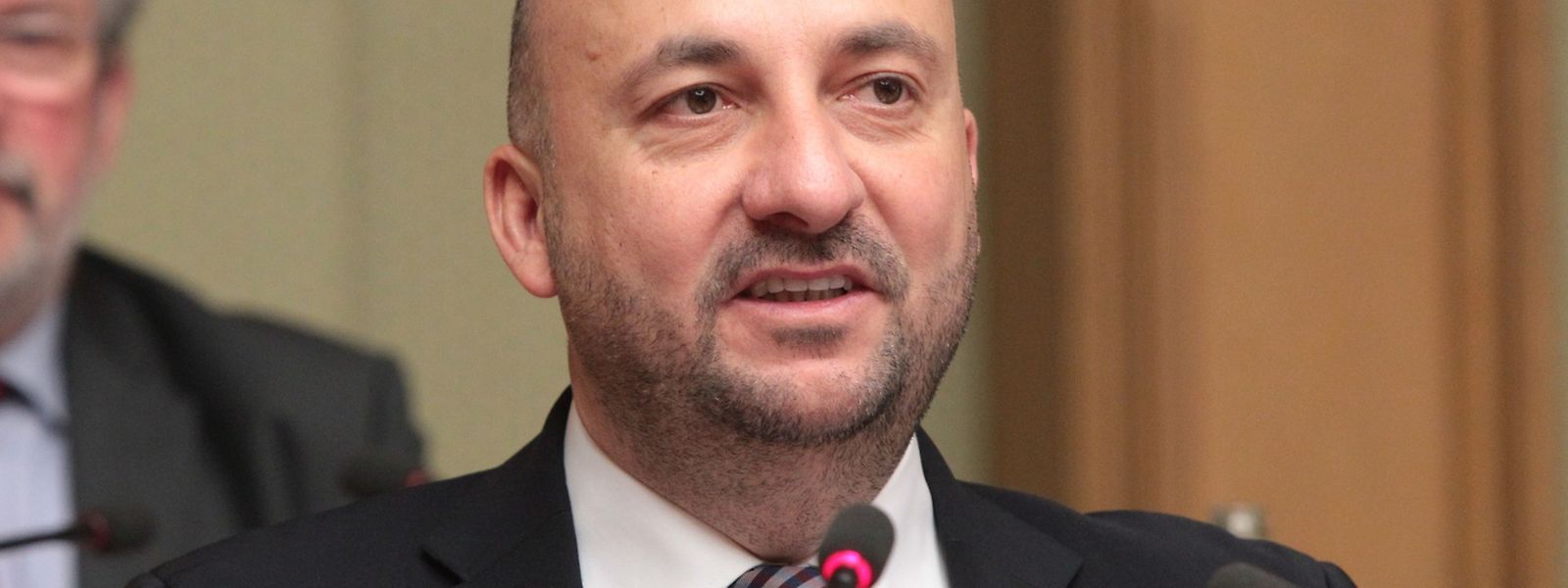 Details will Schneider in der kommenden Woche auf einer Pressekonferenz nachliefern.  