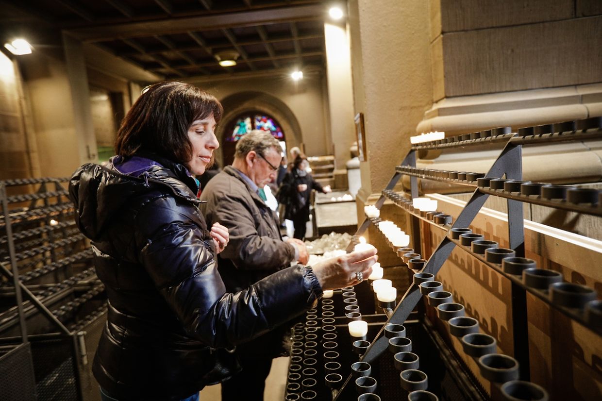 Messe für Leideleng Saint - Corneille (Leideleng) und Lëtzebuerg Notre - Dame (Luxemburg Gaasperech - Hollerech).