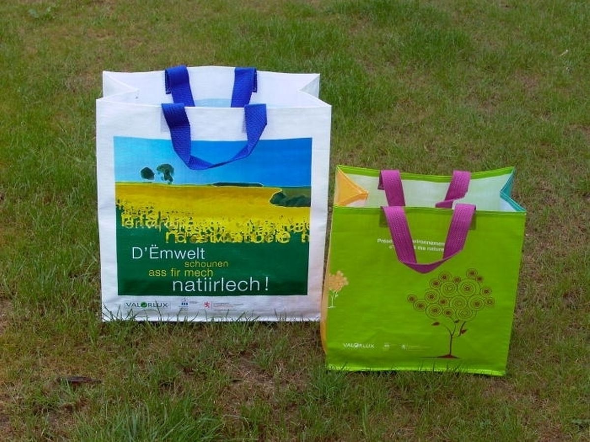 Luxembourg leads the way in cutting plastic bag use