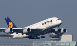 Aufgrund der explodierenden Nachfrage kann der ausgemusterte Airbus A380 bei der Lufthansa im Sommer 2023 noch mal durchstarten.