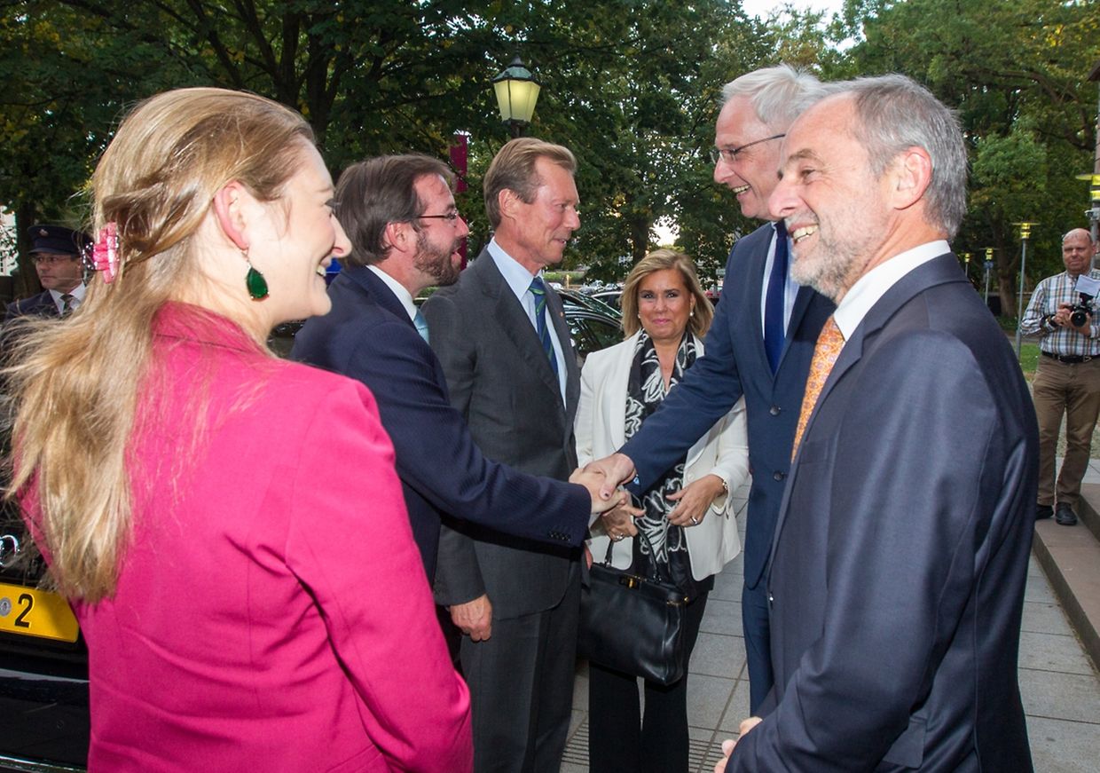 Die hohen Gäste wurden vom Trierer Oberbürgermeister Wolfram Leibe und dem Honorarkonsul für Luxemburg in Trier, Klaus Jensen, begrüßt.